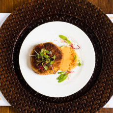 crab-cake-entree