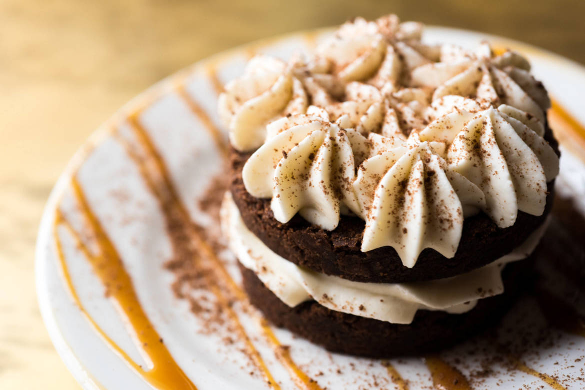 creme-cookie-sandwich-scaled.jpg